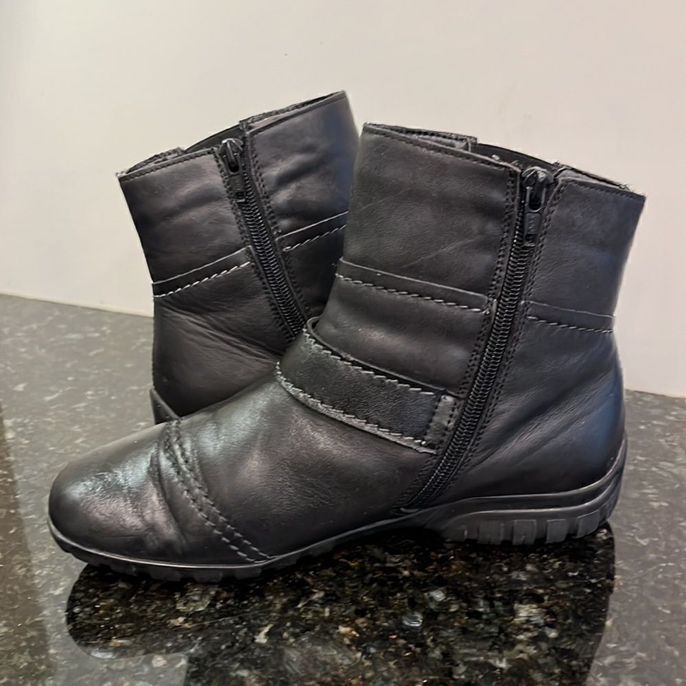 Rieker Women’s Black Leather Ankle boots, size 37 Leather. Faux fur lining. - Picture 6 of 11